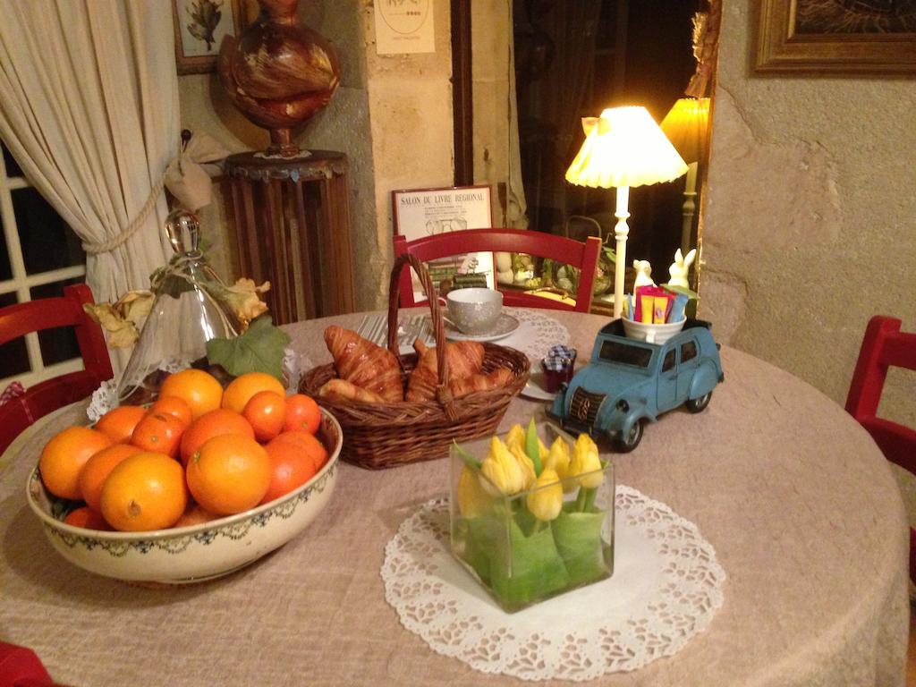 Le Lavoir Bed & Breakfast Châteauroux Екстериор снимка