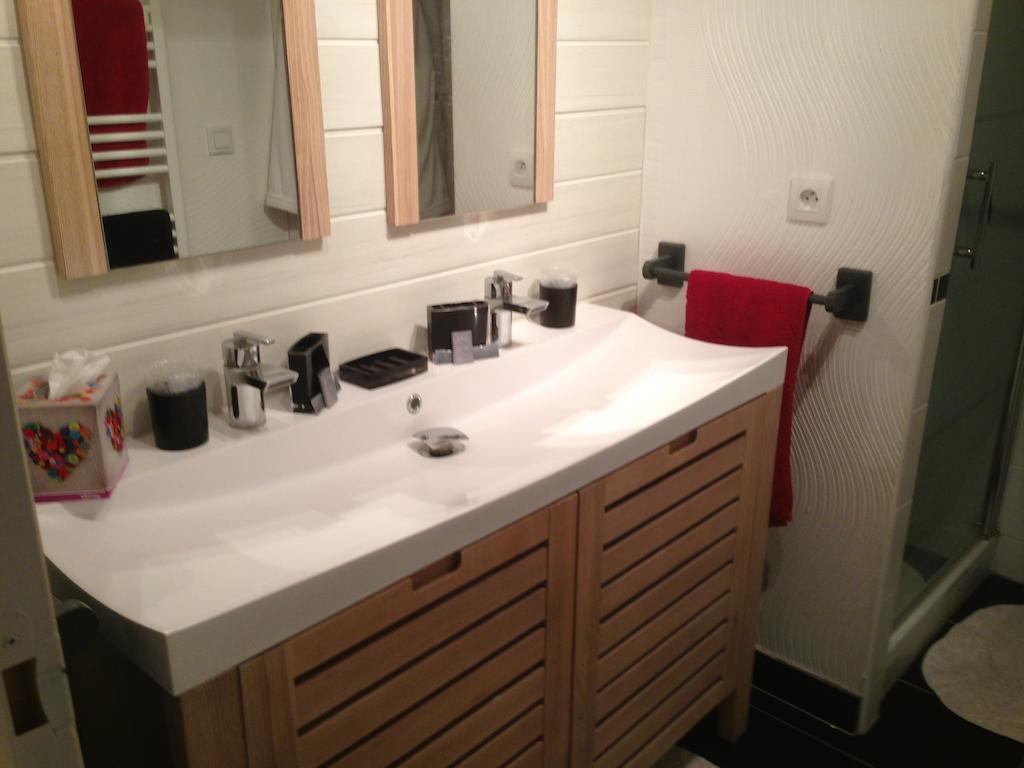 Le Lavoir Bed & Breakfast Châteauroux Стая снимка