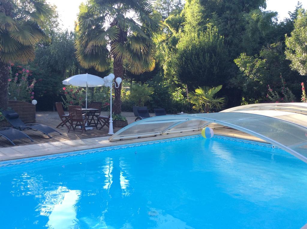 Le Lavoir Bed & Breakfast Châteauroux Екстериор снимка