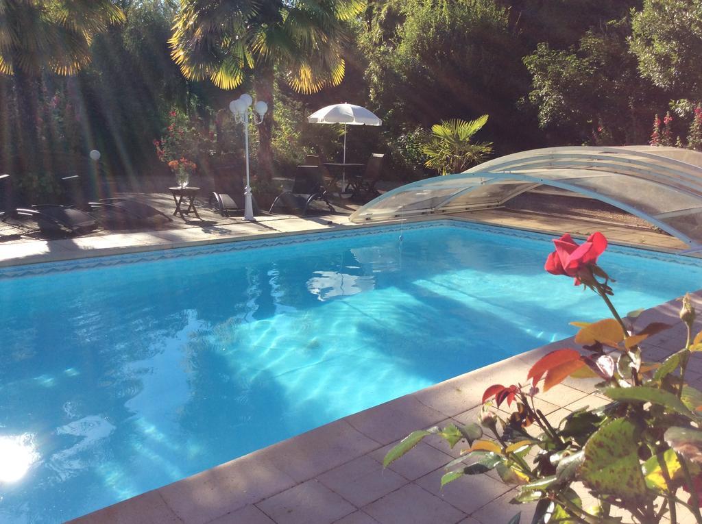 Le Lavoir Bed & Breakfast Châteauroux Екстериор снимка